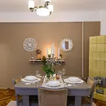 Casuta Muresan In Centrul Istoric * Brașov